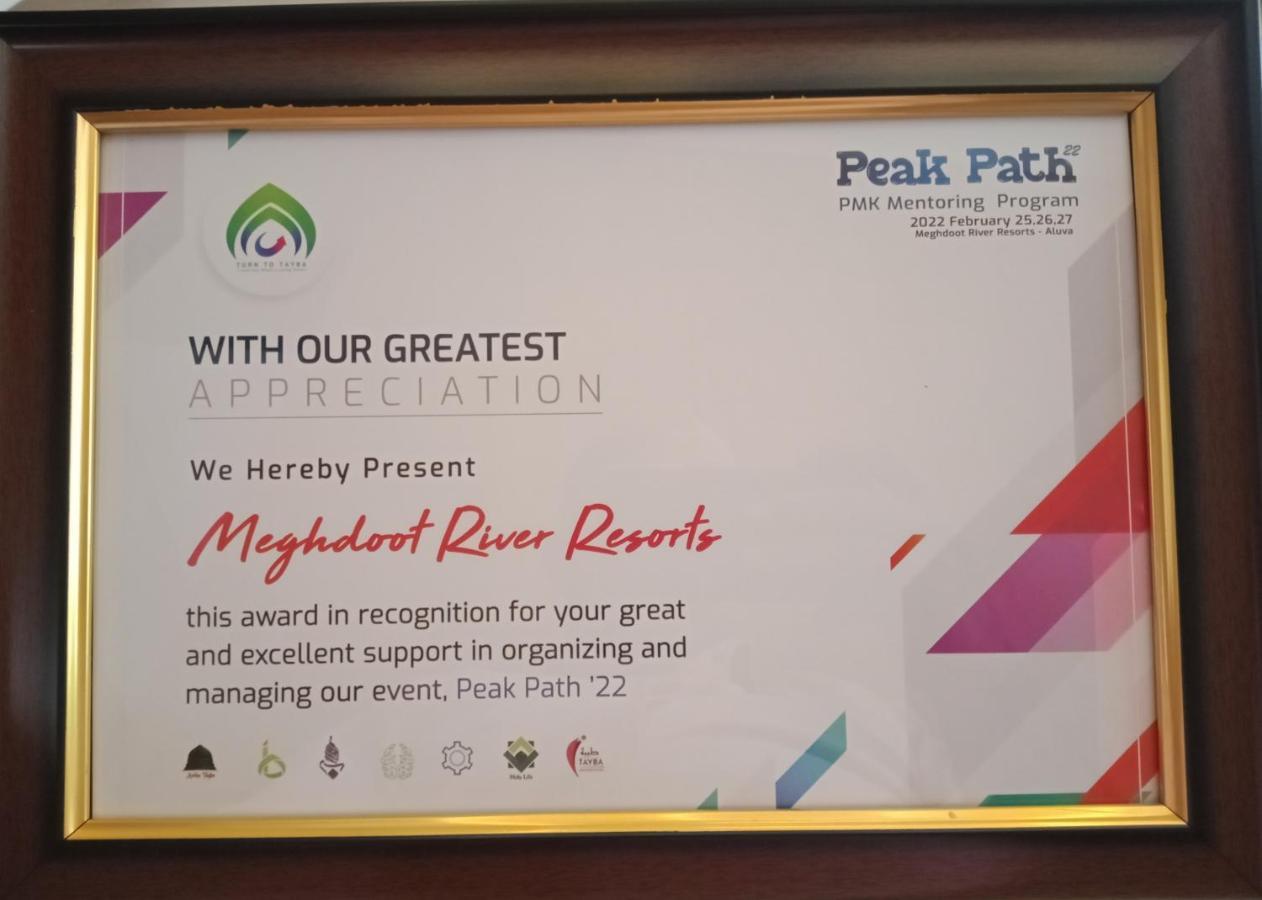 Meghdoot River Resort Kochi Zewnętrze zdjęcie